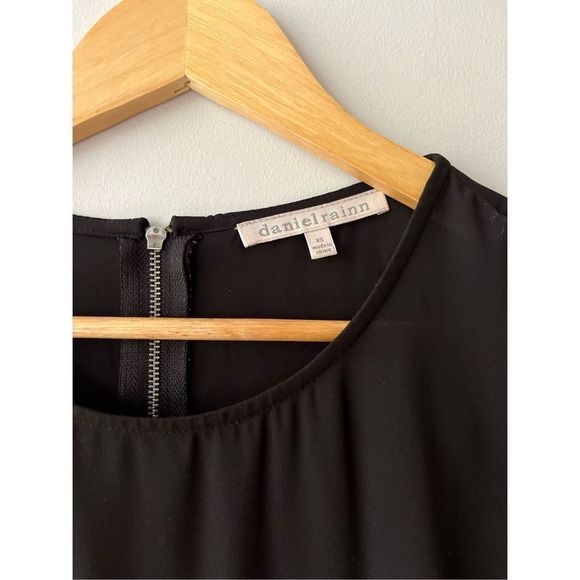 Black viscose mini dress - Picture 3 of 4